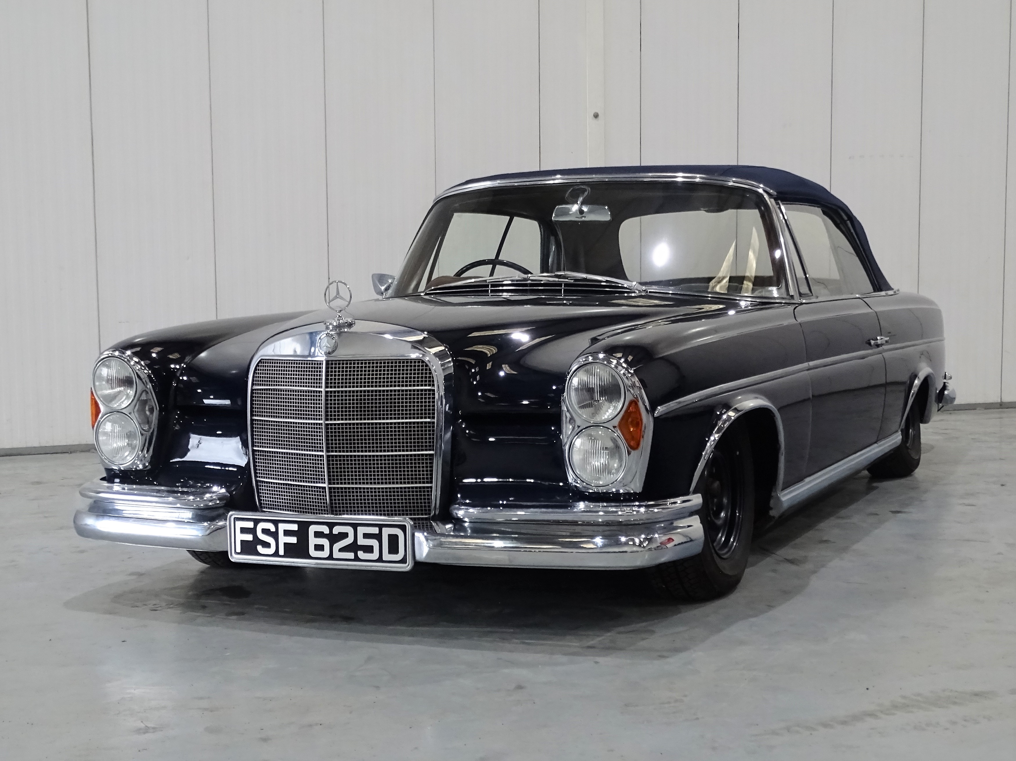 1966 Mercedes-Benz 300 SE Cabriolet sold with H&H Classics
