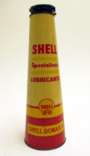 Lot 156 - A One-Litre Capacity Oil Can for 'Shell'