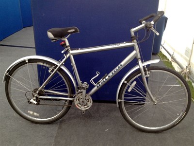 Lot 305 - A Raleigh 'Street Bike'