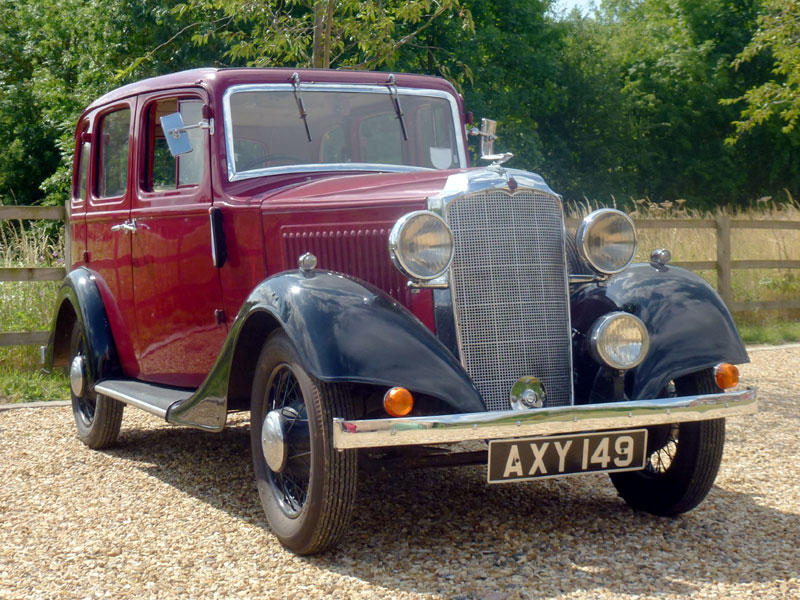 Lot 16 - 1933 Vauxhall 12/6 Saloon