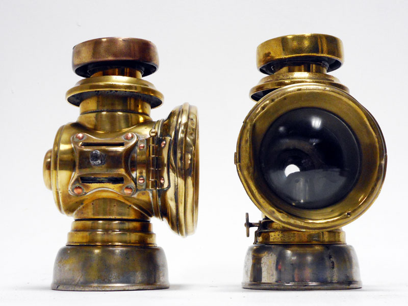 Lot 66 - A Pair of Lucas F143 'King's Own' Side Lamps
