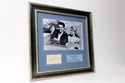 Lot 316 - Elvis Presley Autograph Presentation (1935-1977)