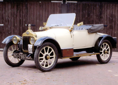 Lot 25 - 1914 Calcott 10.5hp Light Tourer