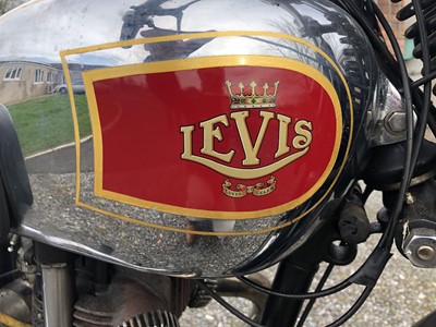 Lot 48 - 1937 Levis Model 600