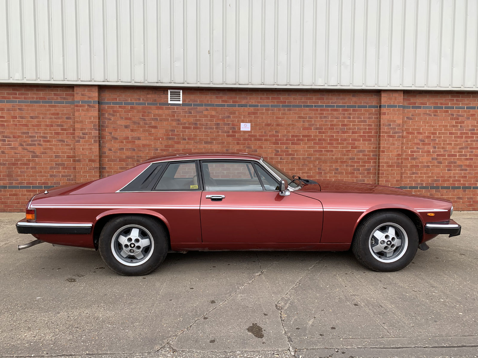 1982 jaguar xj