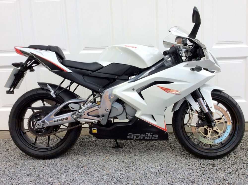 Lot 77 12 Aprilia Rs125 Lot 77 12 Aprilia Rs125