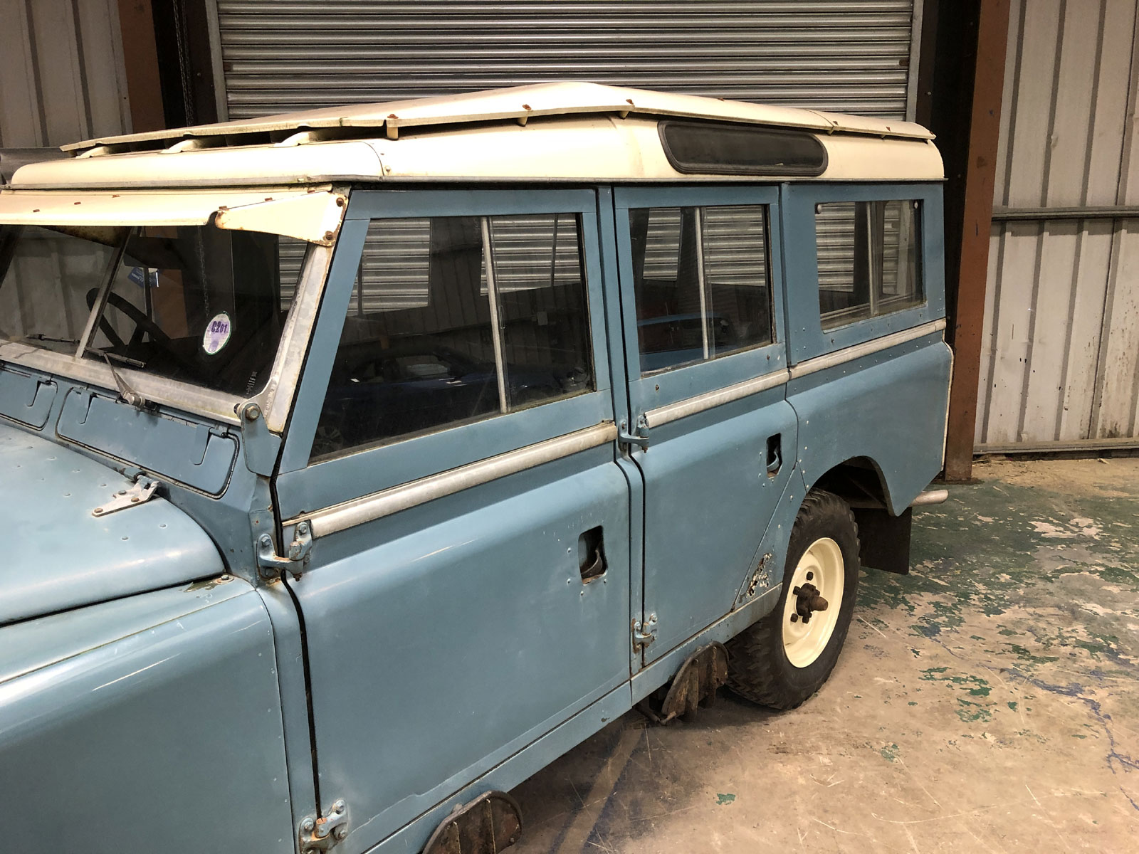 Lot 9 - 1970 Land Rover 109 Series IIA Station Wagon