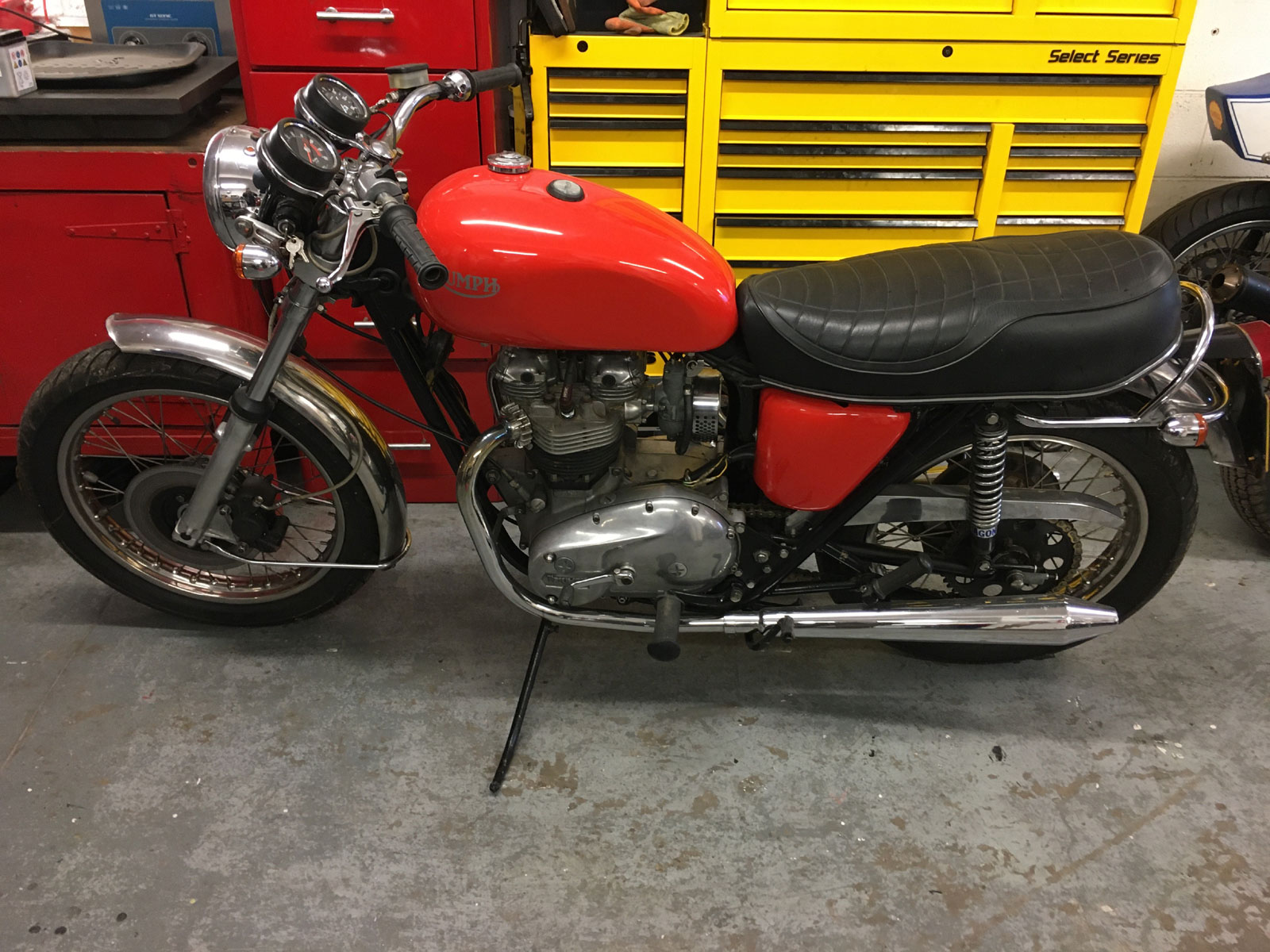 Lot 75 - 1976 Triumph T140 Bonneville