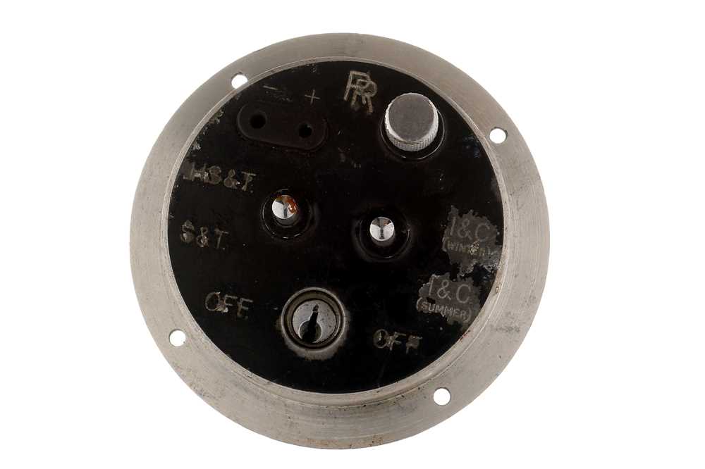 Lot 293 - Rolls-Royce Dashboard Control Switch