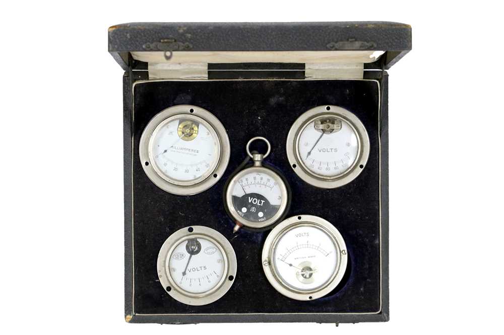 Lot 310 - Hunts Electrical Measuring instruments Boxed