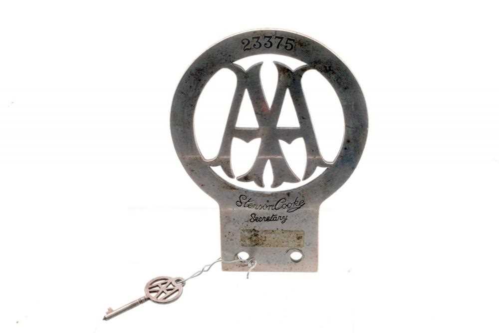 Lot 536 - Wingless AA Automobile Association Member's Badge