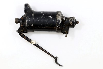 Lot 209 - Rolls-Royce Luvax-Bijur Chassis Lubricator