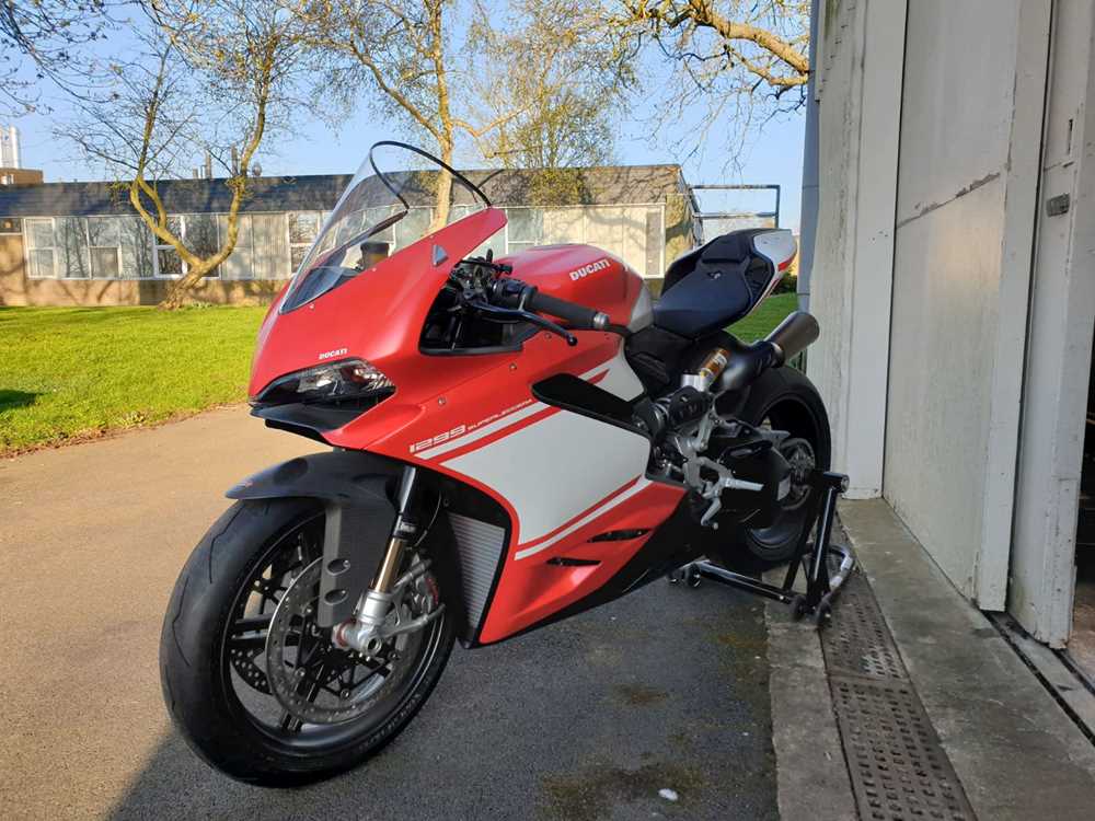 Lot 141 - 2016 Ducati 1299 Superleggera