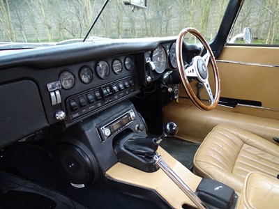 Lot 18 - 1970 Jaguar E-Type 4.2 Roadster