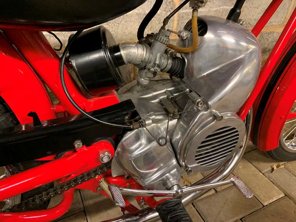 Lot 204 - 1970 Ducati Cadet 100