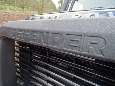 Lot 322 - 2007 Land Rover Defender 110 2.4 TDCi XS Double Cab Pickup