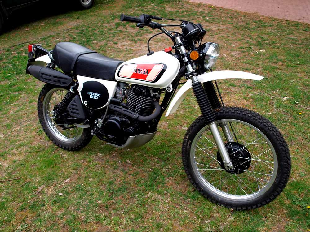 Lot 233 1977 Yamaha XT500
