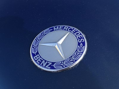 Lot 336 - 1998 Mercedes-Benz SL 320 'Designo'