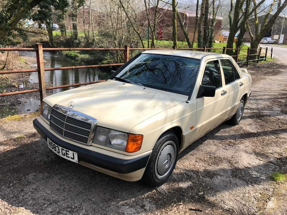 Lot 310 1990 Mercedes Benz 190 E