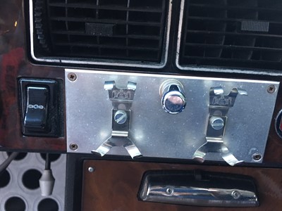 Lot 310 - 1975 MG B GT V8