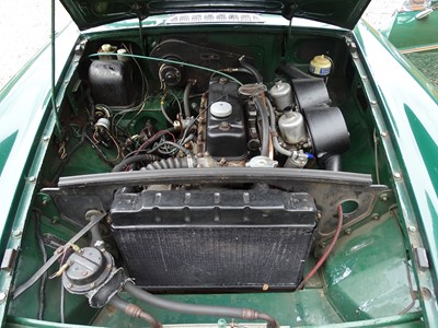 Lot 319 - 1967 MG B GT