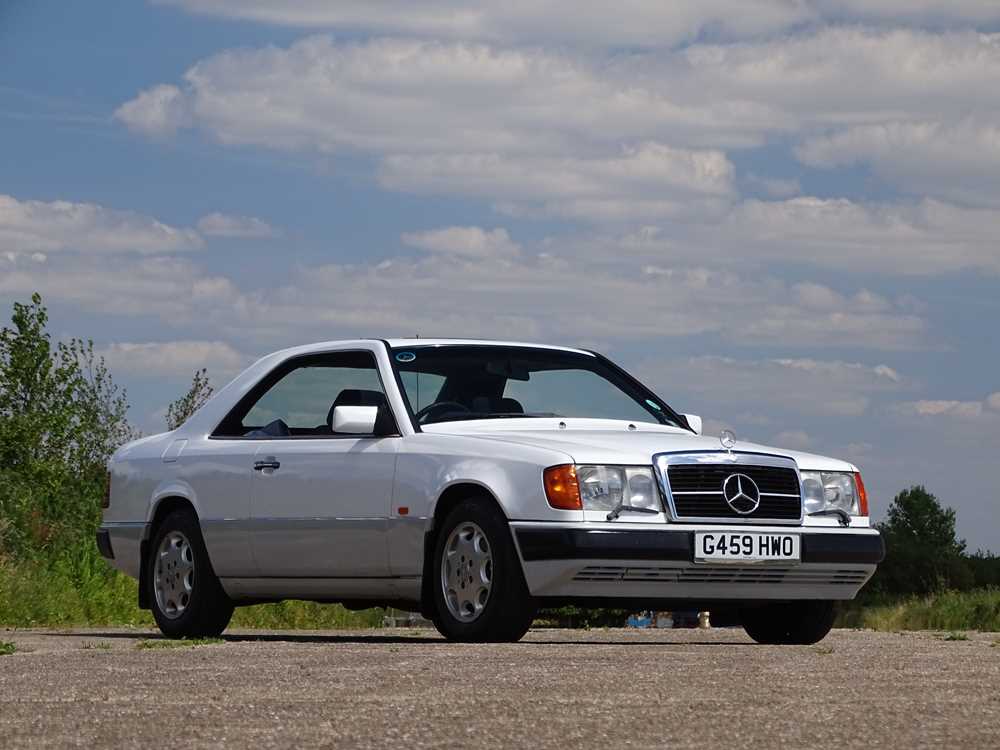 Lot 301 1990 Mercedes Benz 230 Ce Lot 301 1990 Mercedes Benz 230 Ce