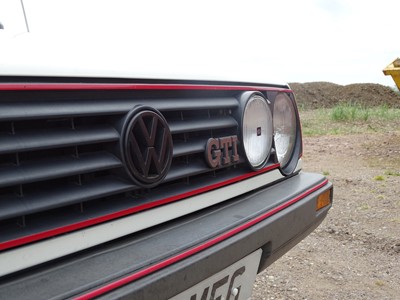 Lot 320 - 1989 Volkswagen Golf GTi