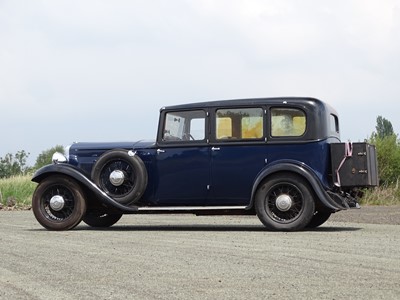 Lot 359 - 1933 Humber 16/60 Saloon