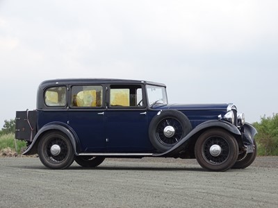 Lot 359 - 1933 Humber 16/60 Saloon