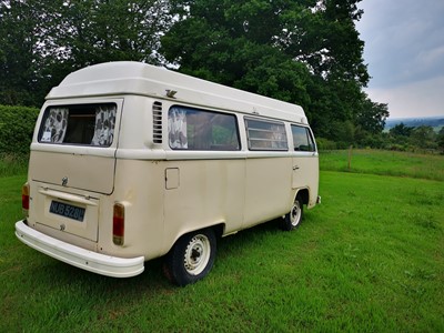 Lot 366 - 1972 Volkswagen Type 2 Camper Van