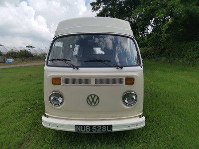 Lot 366 - 1972 Volkswagen Type 2 Camper Van