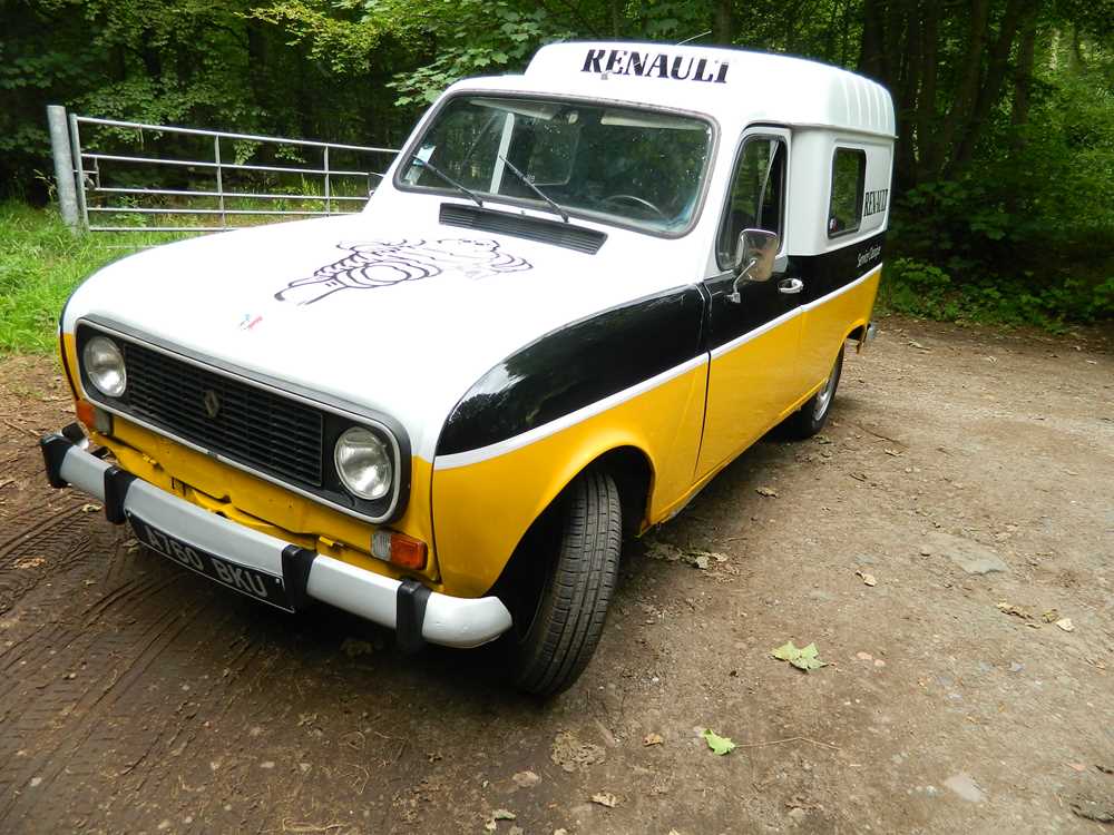 Lot 312 - 1983 Renault 4 Van