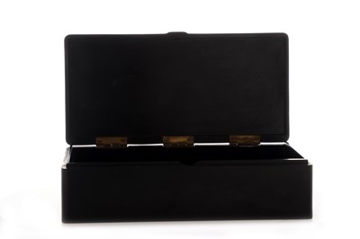 Lot 253 - Trip Oils Art Deco 1920s/1930s Brown Bakelite Cigarette Box