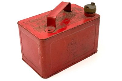 Lot 504 - A Rare Challenge Motor Oil Can