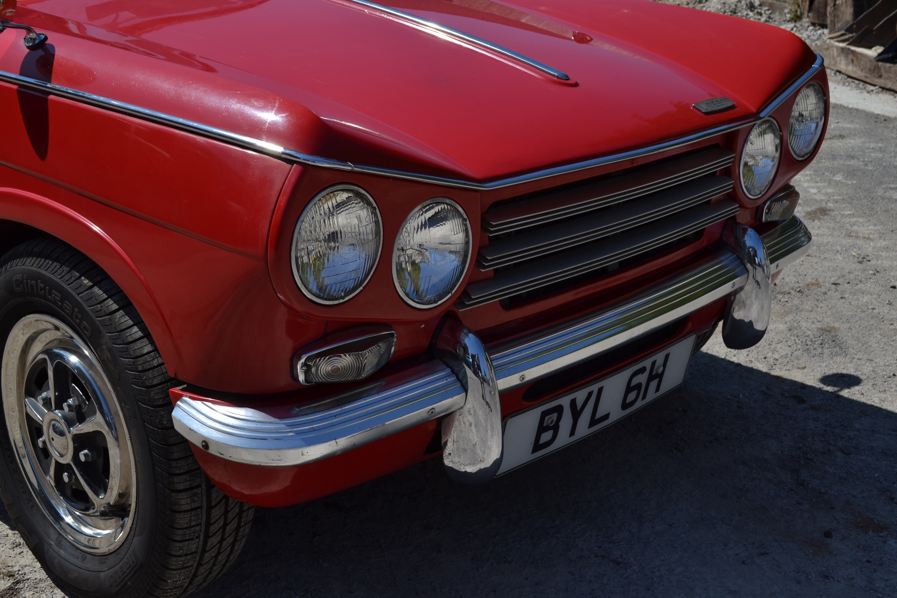 Lot 304 - 1970 Triumph Vitesse MKII Convertible