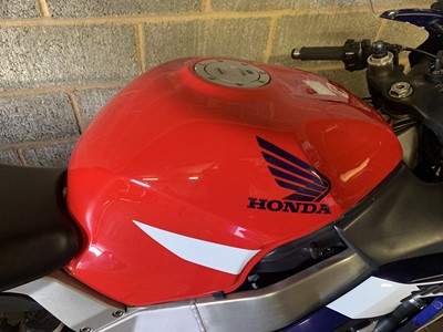 Lot 227 - 2000 Honda CBR900RR Fireblade