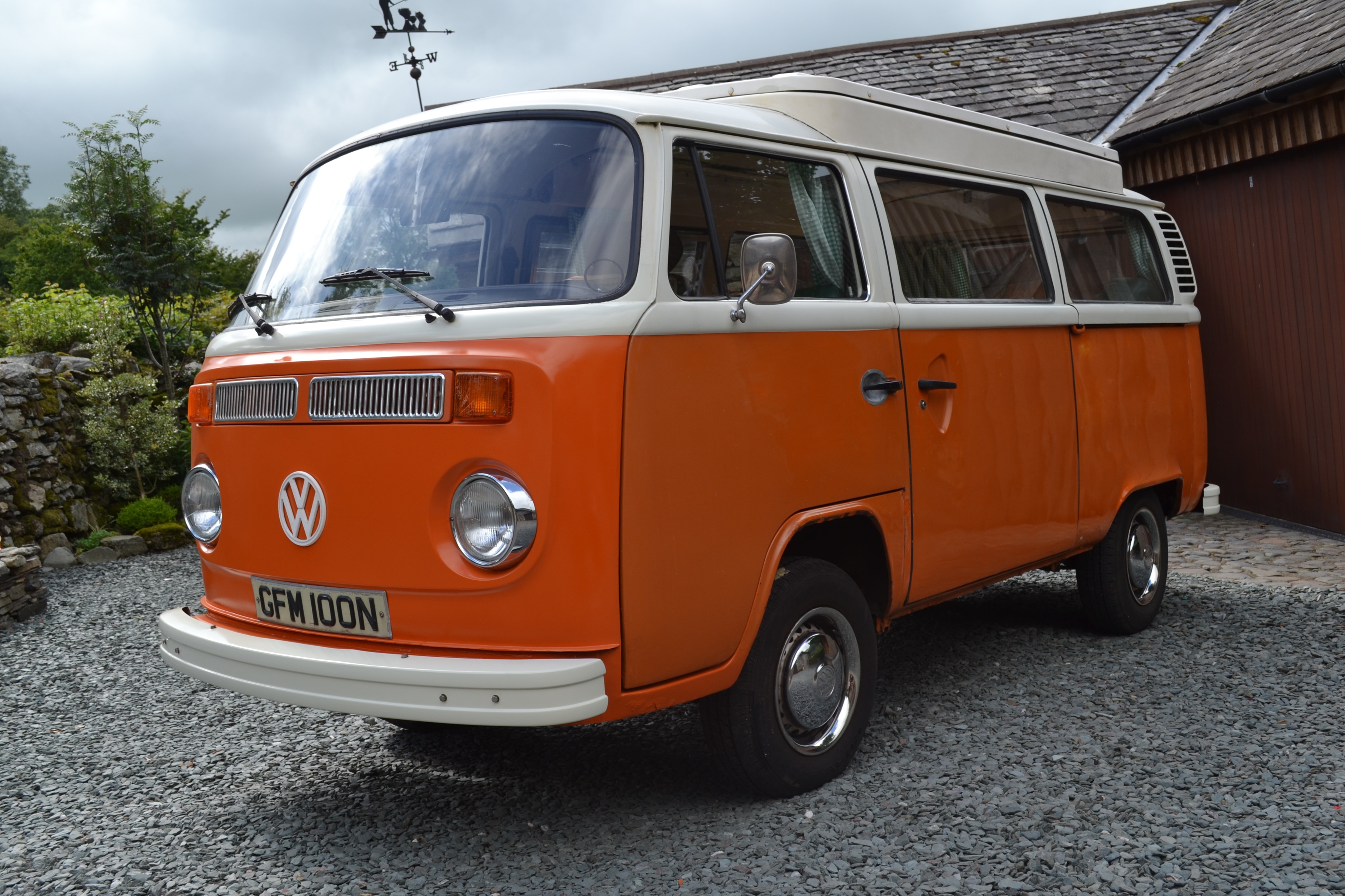 Lot 326 - 1974 Volkswagen Type 2 Camper Van