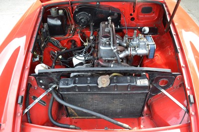 Lot 312 - 1972 MG B Roadster