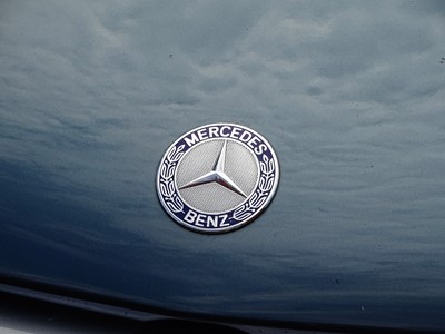 Lot 361 - 2004 Mercedes-Benz SL 500