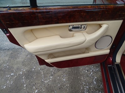 Lot 42 - 2002 Bentley Arnage R Automatic