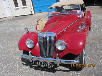 Lot 327 - 1953 MG TF
