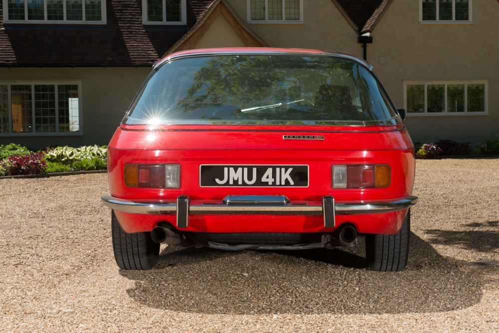 Lot 37 - 1971 Jensen Interceptor III