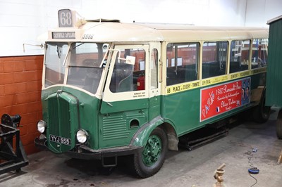 Lot 312 - 1937 Renault TN4H Autobus