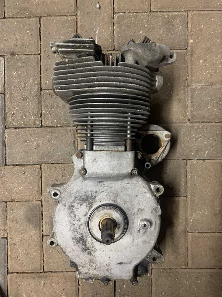 Lot 107 - c1959 Velocette Venom 500cc Engine & Various Parts