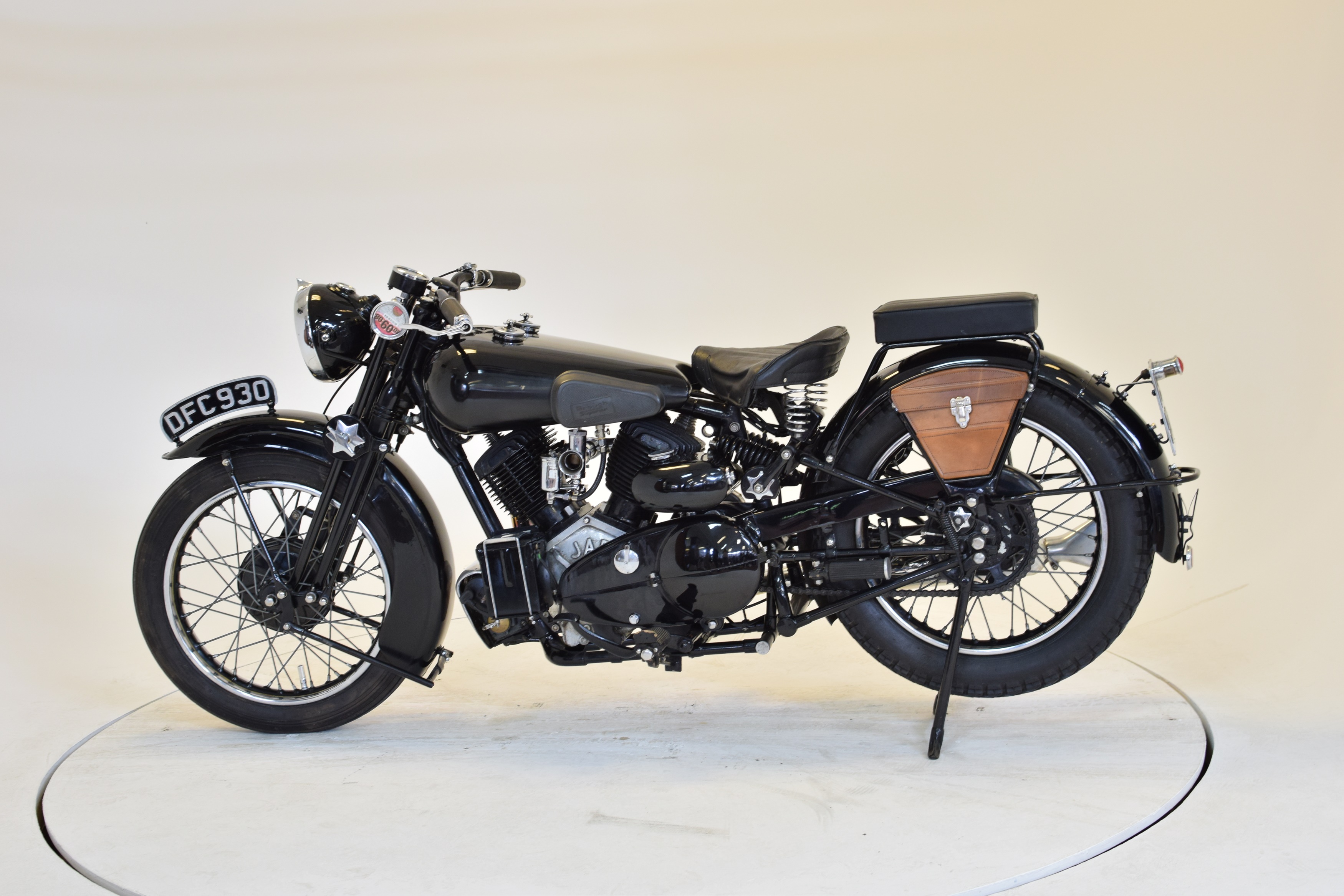 Lot 55 - 1936 Brough Superior SS80