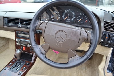 Lot 360 - 1997 Mercedes-Benz 320 SL