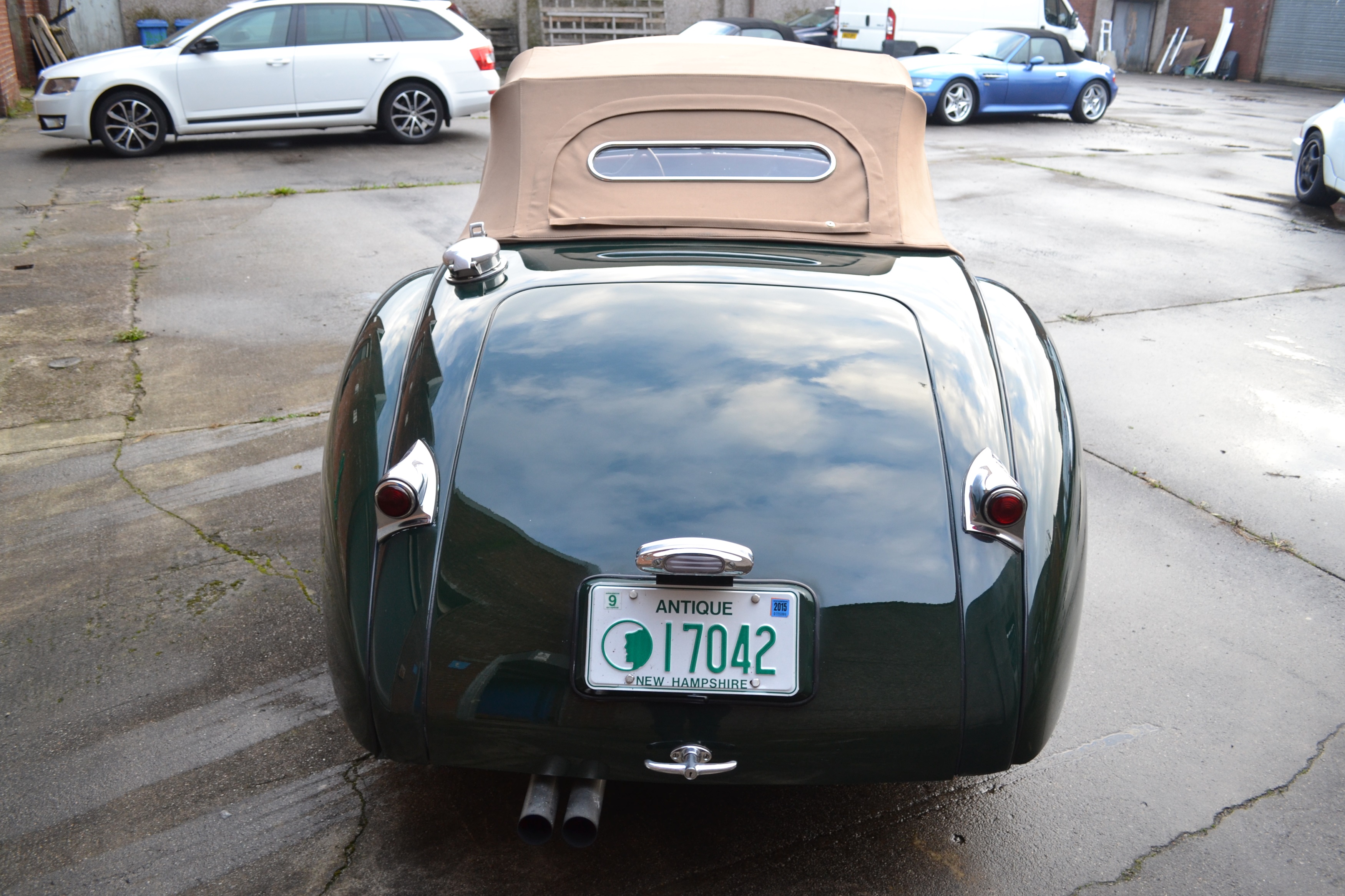 Lot 373 - 1952 Jaguar XK120 Roadster