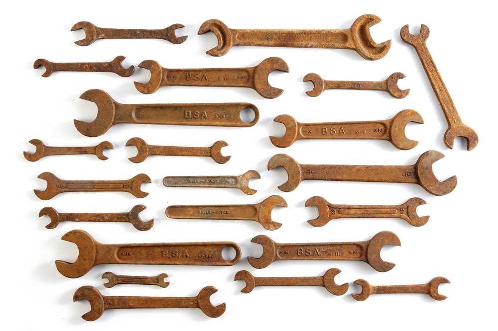 Lot 516 - Quantity of Rolls-Royce and Bentley Spanners