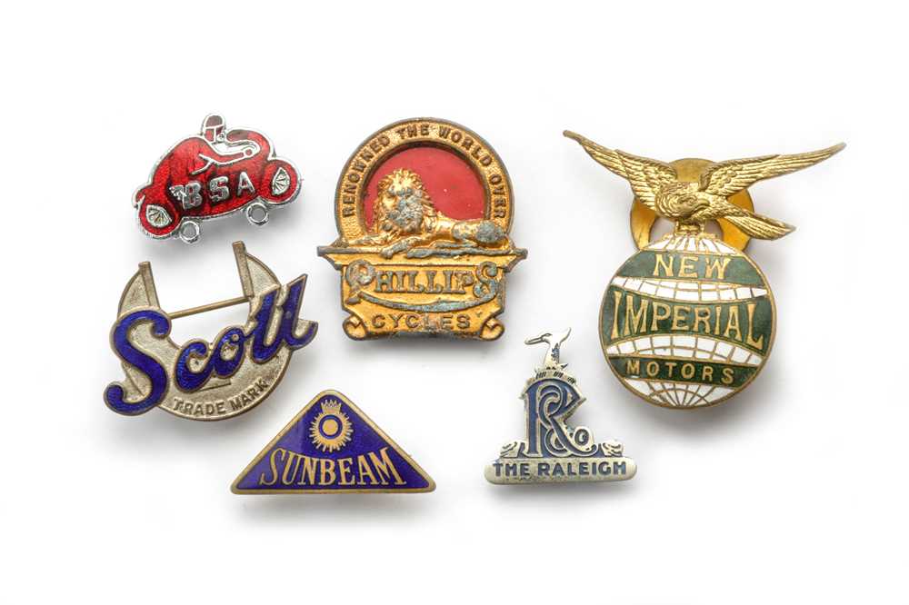 Lot 534 - Early Motorcycle/Cycle Lapel Badges