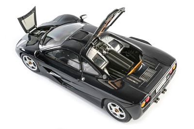 Lot 584 - McLaren F1 - 1/12 Minichamps Model - Special 'Speckled Blue' Edition